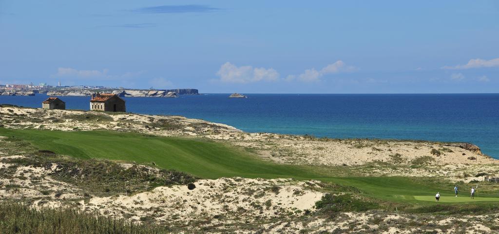 Praia Del Rey Bythe Pools Praia del Rei Exterior photo